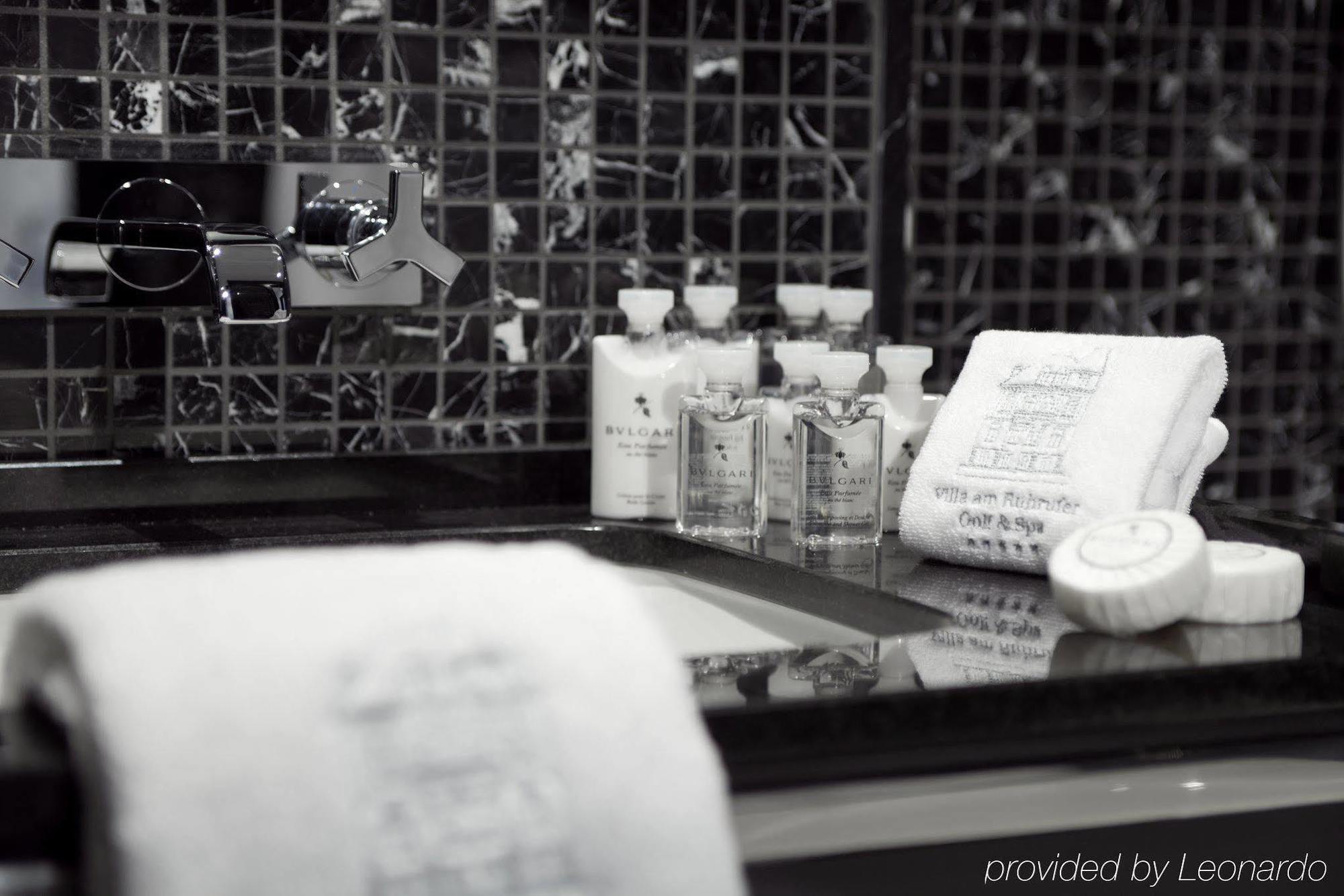 Boutique Hotel Villa Am Ruhrufer Golf & Spa 뮬하임안더루 객실 사진