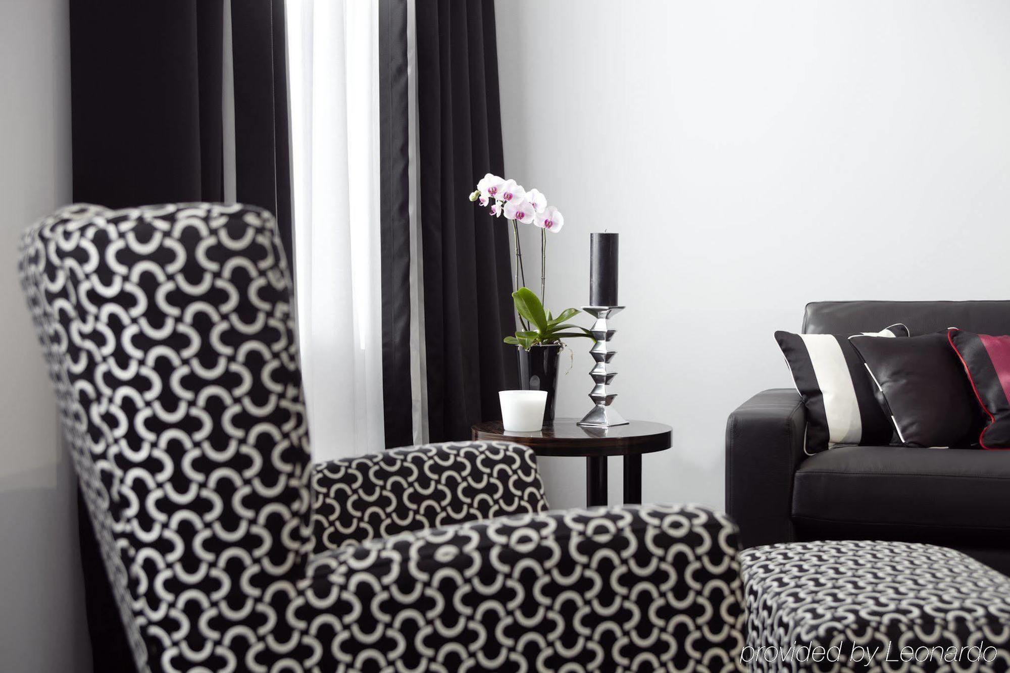 Boutique Hotel Villa Am Ruhrufer Golf & Spa 뮬하임안더루 객실 사진